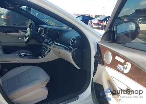 2017 Mercedes-Benz E 300 из США, поврежденный, VIN WDDZF4JB4HA258952